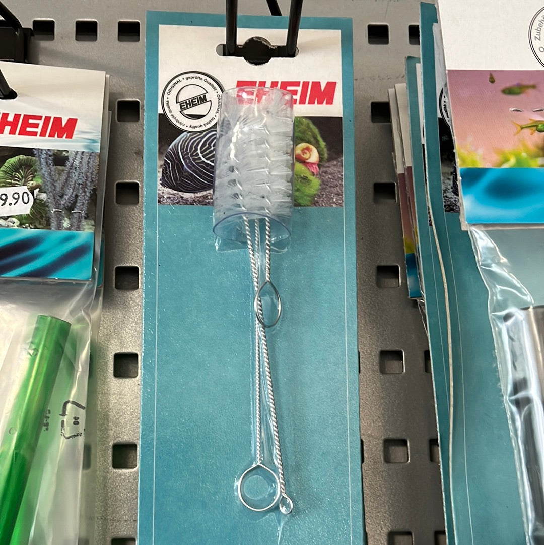 Eheim Harjasetti moottoripesän puhdistukseen