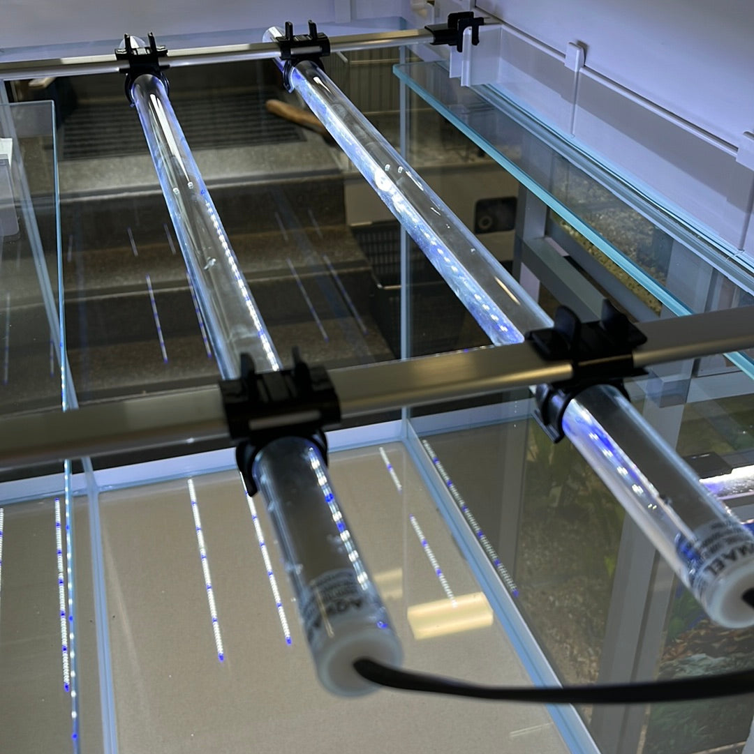 Aquael Akvaariovalaisin leddy tube plant